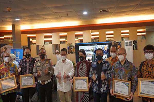 Ariza Resmikan SAMSAT Terpadu